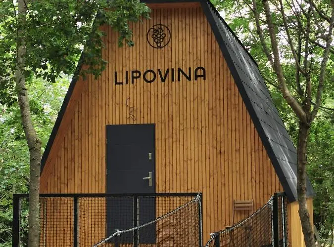 Tree-top Village, Tokajske Domceky V Korunach Stromov *